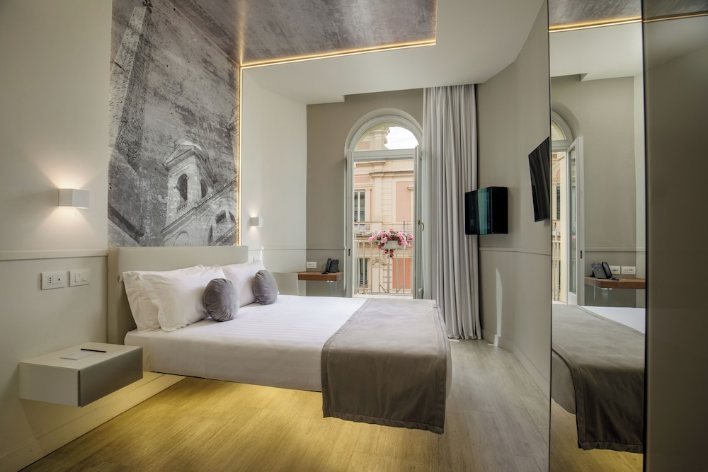 Hotel Regno by Hannah Hotels Collection — Hotel rooms in Rome, Lazio