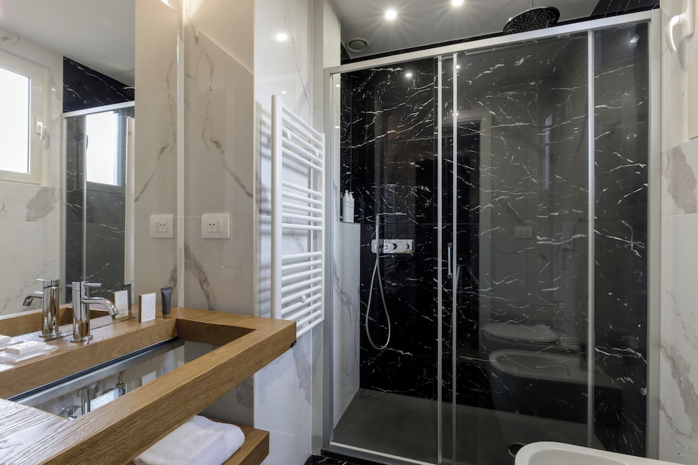 Hotel Regno by Hannah Hotels Collection — Hotel rooms in Rome, Lazio