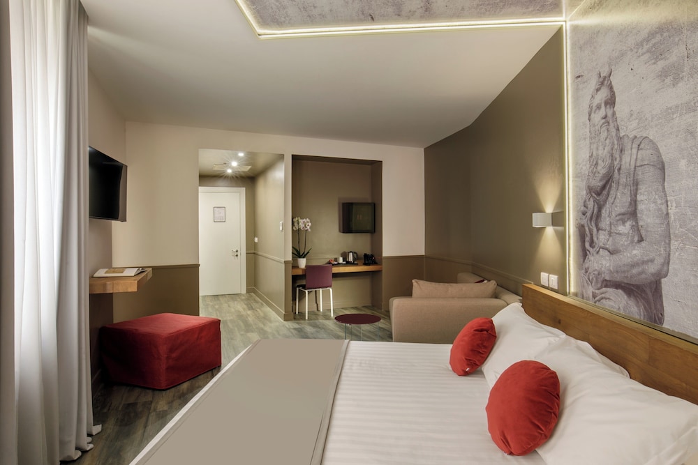 Hotel Regno by Hannah Hotels Collection — Hotel rooms in Rome, Lazio