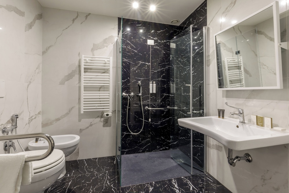 Hotel Regno by Hannah Hotels Collection — Hotel rooms in Rome, Lazio