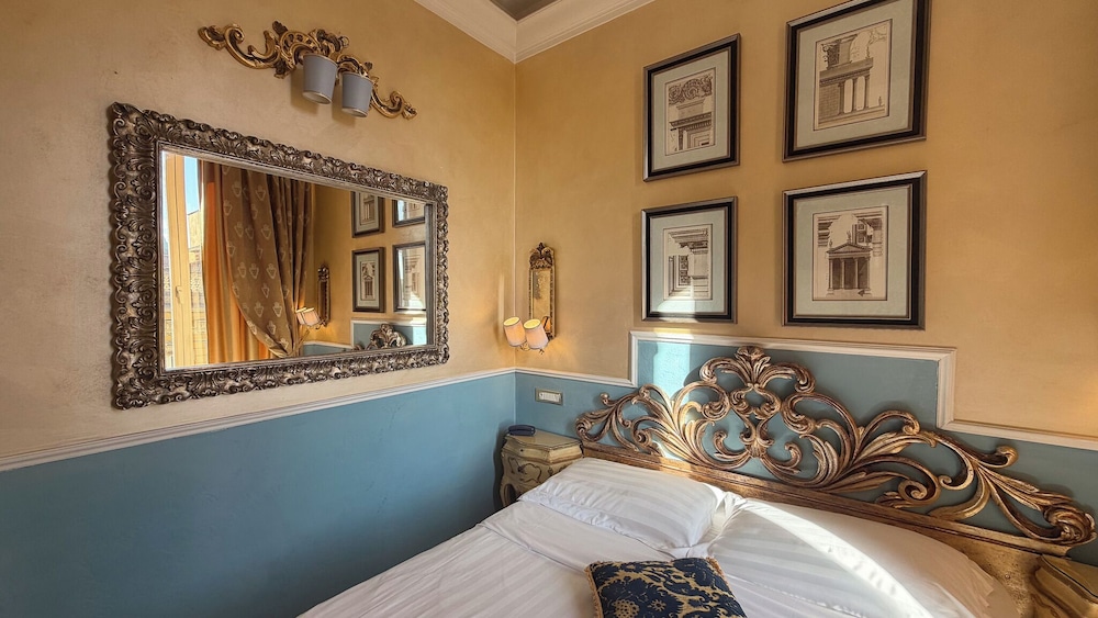 ROMANICO PALACE LUXURY HOTEL & SPA — Hotel rooms in Rome, Lazio