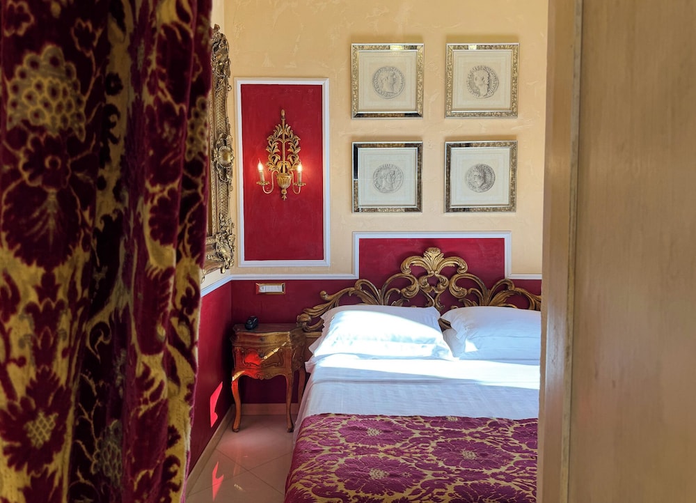 ROMANICO PALACE LUXURY HOTEL & SPA — Hotel rooms in Rome, Lazio