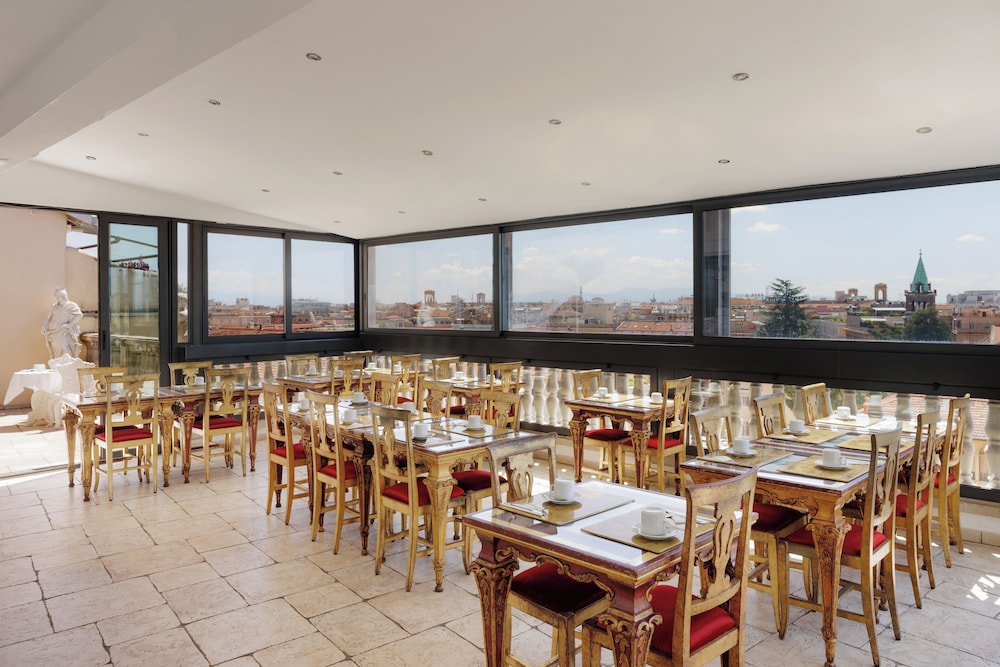 ROMANICO PALACE LUXURY HOTEL & SPA — Restaurant & bars in Rome, Lazio