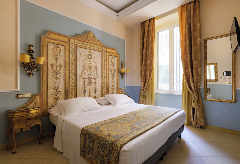 ROMANICO PALACE LUXURY HOTEL & SPA — Hotel rooms in Rome, Lazio