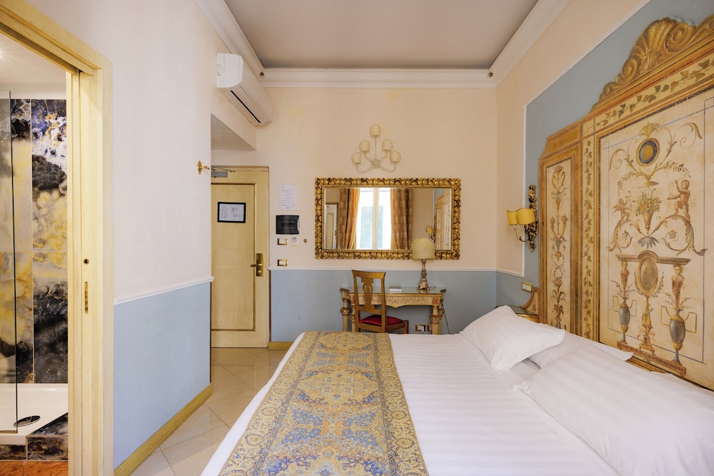 ROMANICO PALACE LUXURY HOTEL & SPA — Hotel rooms in Rome, Lazio