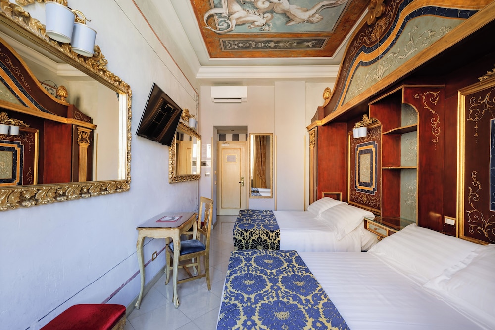 ROMANICO PALACE LUXURY HOTEL & SPA — Hotel rooms in Rome, Lazio