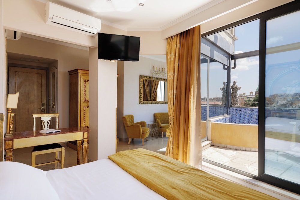 ROMANICO PALACE LUXURY HOTEL & SPA — Hotel rooms in Rome, Lazio