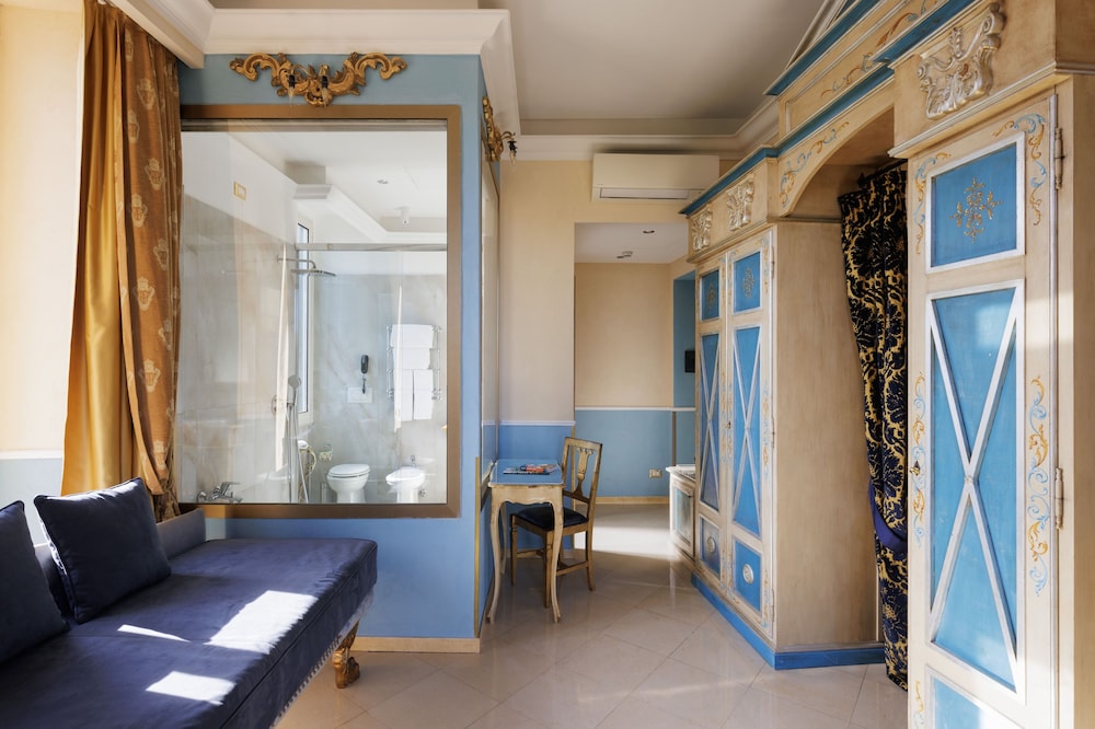 ROMANICO PALACE LUXURY HOTEL & SPA — Hotel rooms in Rome, Lazio