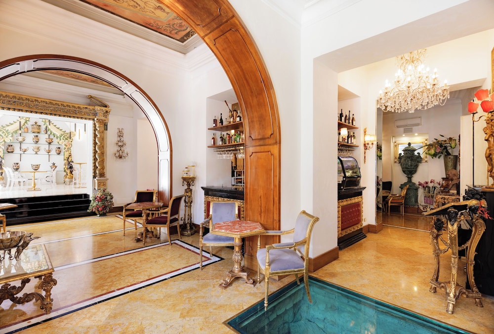 ROMANICO PALACE LUXURY HOTEL & SPA — Restaurant & bars in Rome, Lazio