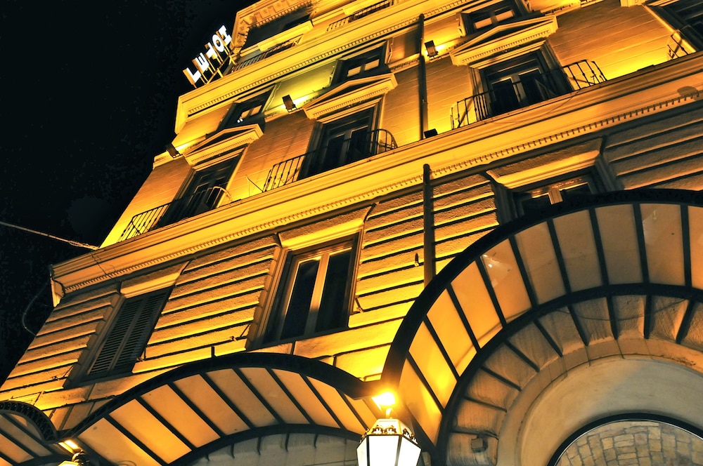 ROMANICO PALACE LUXURY HOTEL & SPA — Hotel building in Rome, Lazio