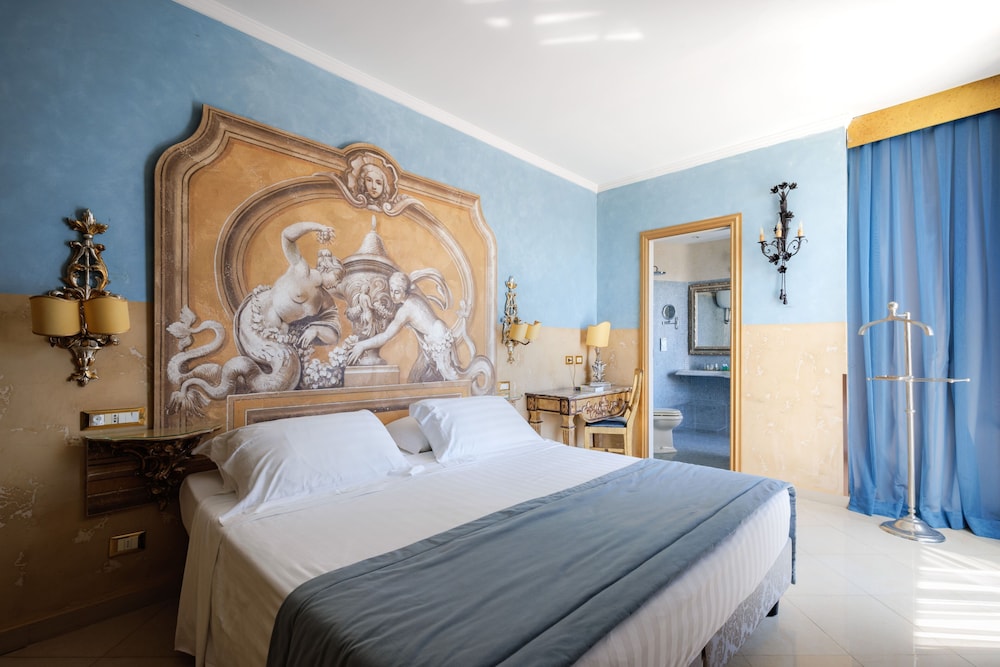 ROMANICO PALACE LUXURY HOTEL & SPA — Hotel rooms in Rome, Lazio