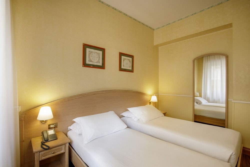 Hotel Santa Costanza by OMNIA hotels — Hotel rooms in Rome, Lazio