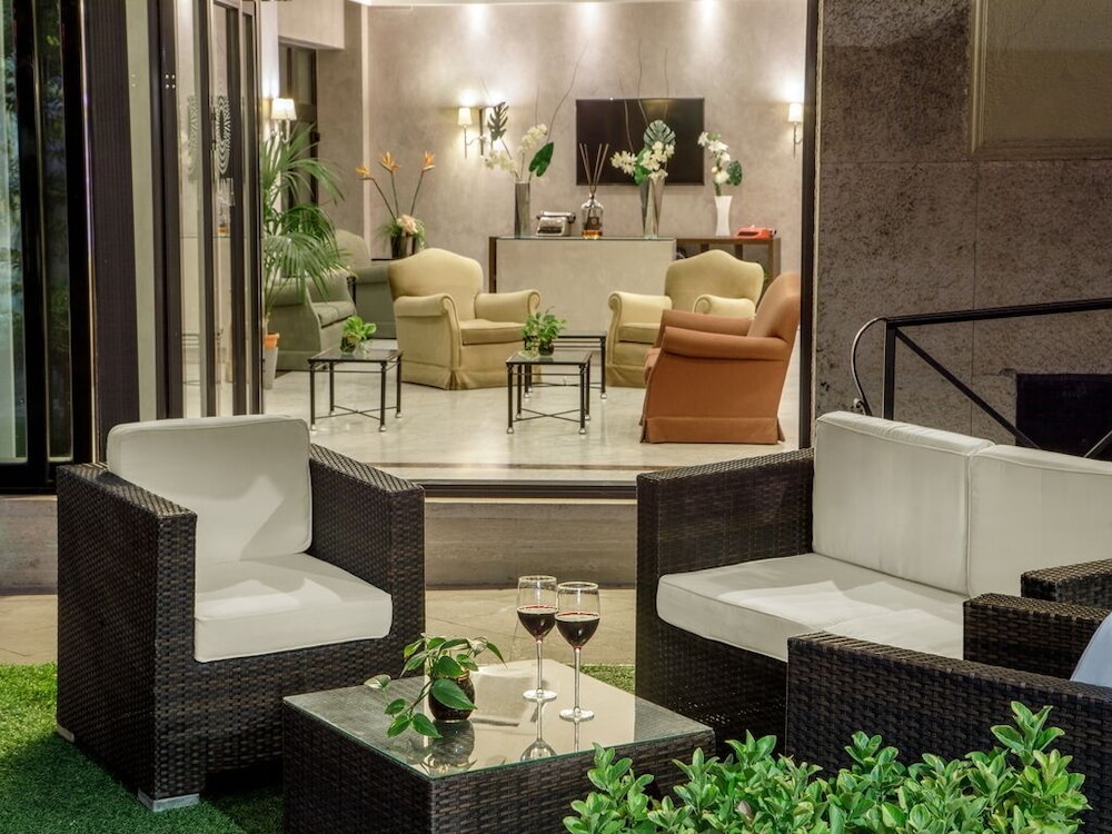 Hotel Santa Costanza by OMNIA hotels — Restaurant & bars in Rome, Lazio