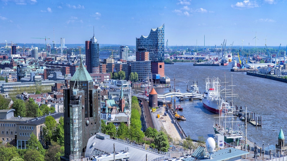 Holiday Inn Hamburg - City Nord by IHG — Attractions in the area in Hamburg, Hamburg