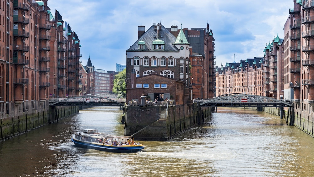 Holiday Inn Hamburg - City Nord by IHG — Attractions in the area in Hamburg, Hamburg