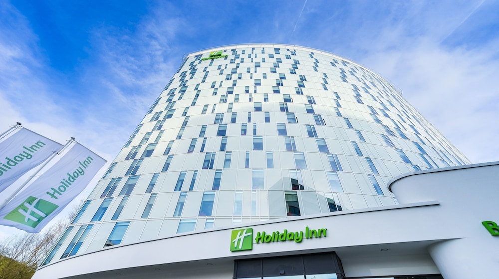 Holiday Inn Hamburg - City Nord by IHG — Hotel building in Hamburg, Hamburg