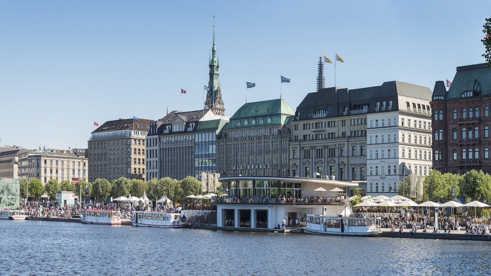Holiday Inn Hamburg - City Nord by IHG — Main photo in Hamburg, Hamburg