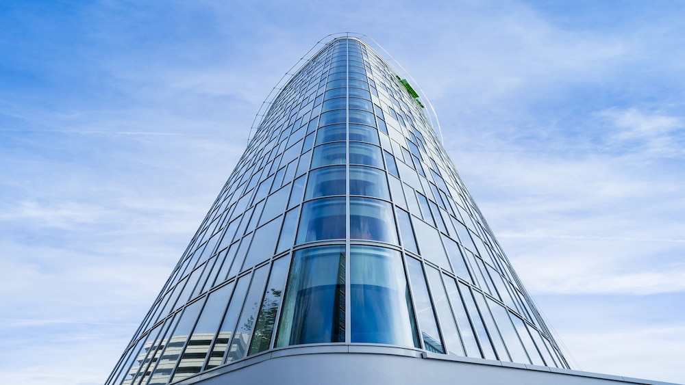 Holiday Inn Hamburg - City Nord by IHG — Hotel building in Hamburg, Hamburg
