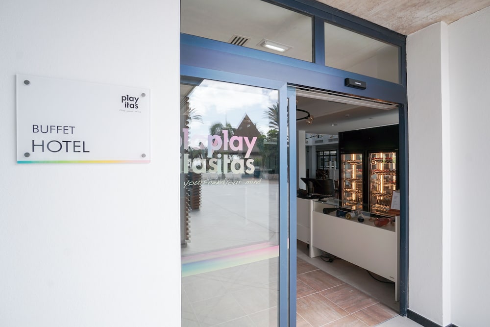 Playitas Hotel - Sports Resort — Hotel building in Las Playitas, Canary Islands