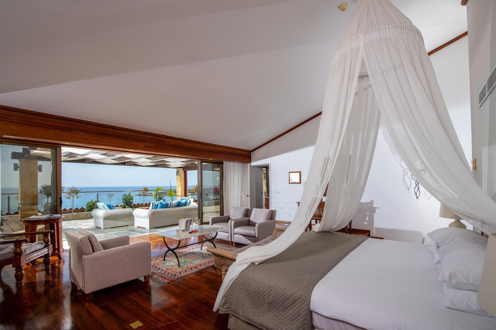 Coral Beach Hotel and Resort — Hotel rooms in Peyia, Paphos Region