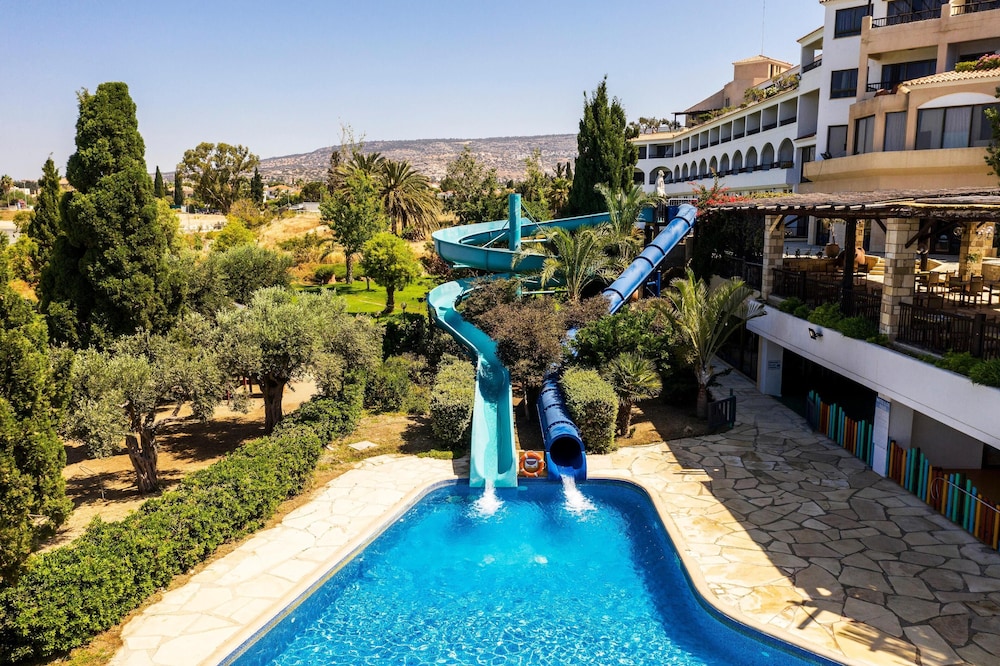 Coral Beach Hotel and Resort — Swimming pool in Peyia, Paphos Region