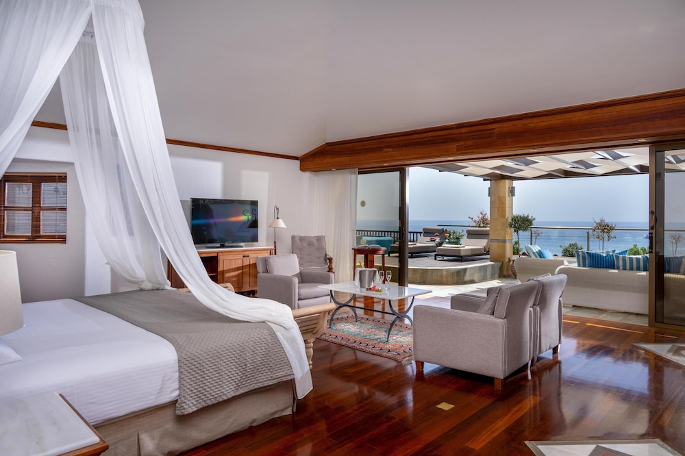 Coral Beach Hotel and Resort — Hotel rooms in Peyia, Paphos Region