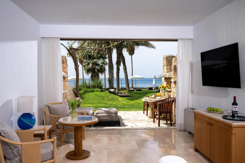Coral Beach Hotel and Resort — Hotel rooms in Peyia, Paphos Region