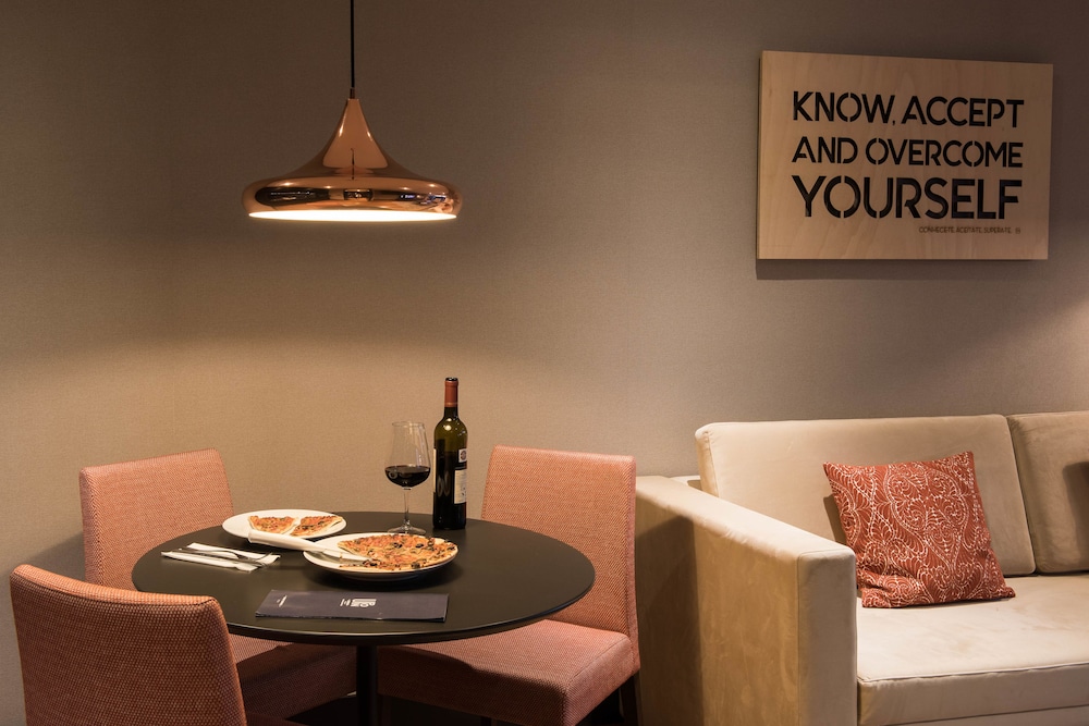 Upon Lisbon Prime Residences — Restaurant & bars in Lisbon, Lisboa