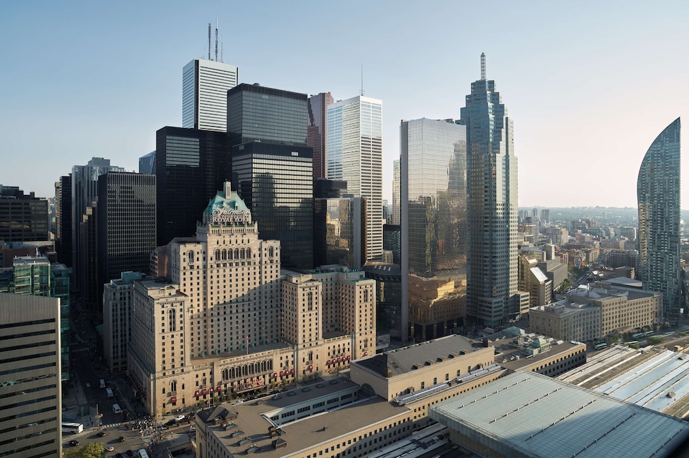 Fairmont Royal York — Hotel building in Toronto, Ontario