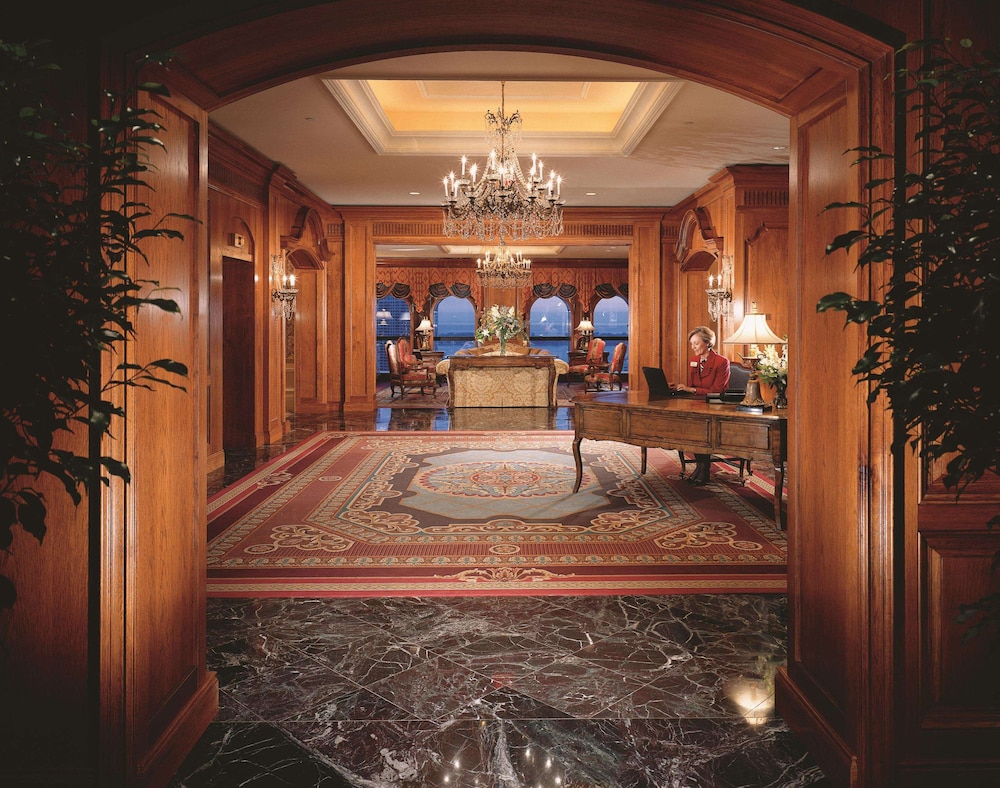 Fairmont Royal York — Hotel building in Toronto, Ontario