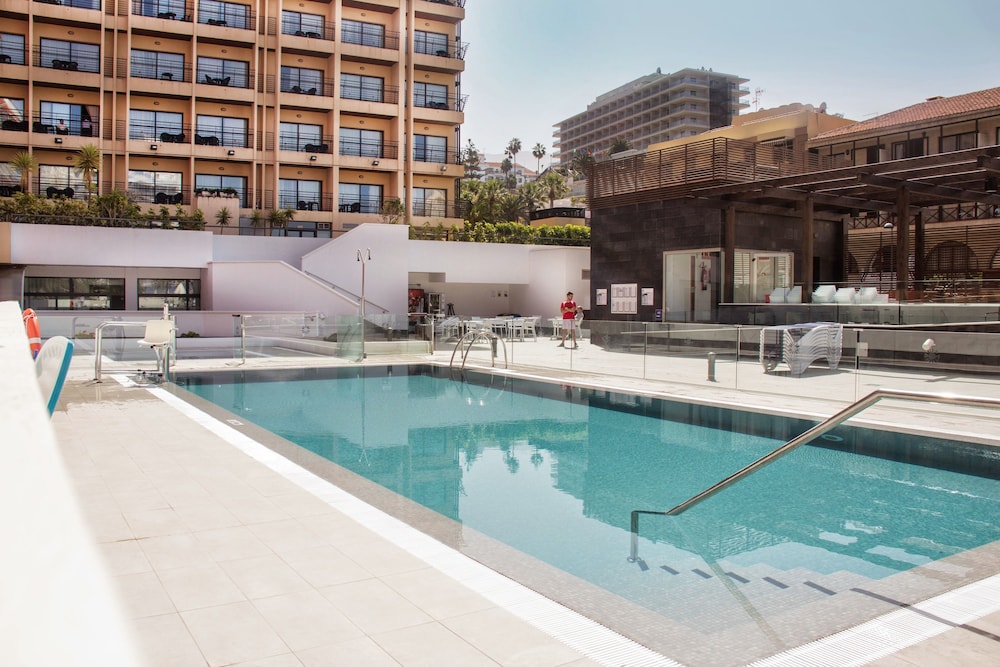 Be Live Experience Orotava — Swimming pool in Puerto de la Cruz, Canary Islands