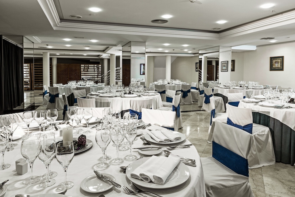 Be Live Experience Orotava — Restaurant & bars in Puerto de la Cruz, Canary Islands