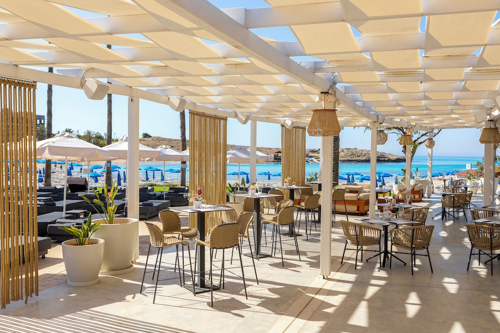 Pavlo Napa Beach Hotel — Restaurant & bars in Ayia Napa, Famagusta Region