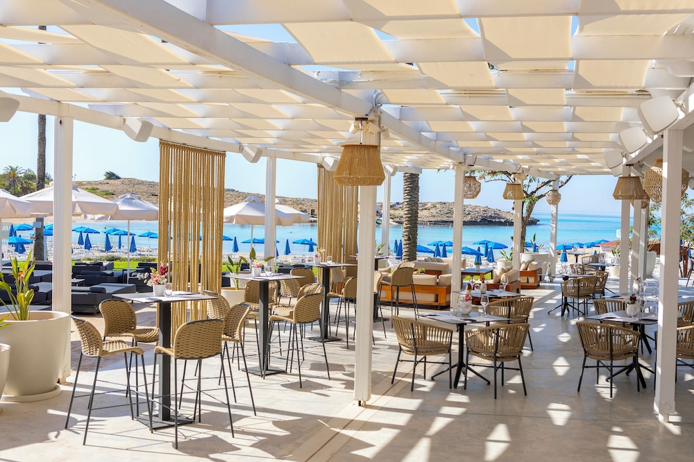Pavlo Napa Beach Hotel — Restaurant & bars in Ayia Napa, Famagusta Region