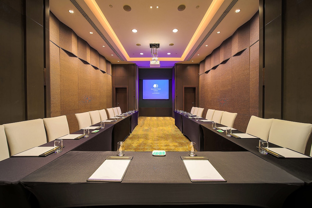DoubleTree by Hilton Beijing — Hotel building in Beijing, Beijing