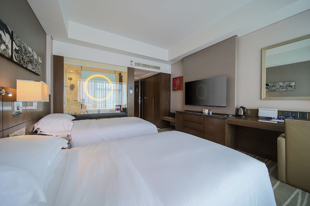 DoubleTree by Hilton Beijing — Hotel rooms in Beijing, Beijing