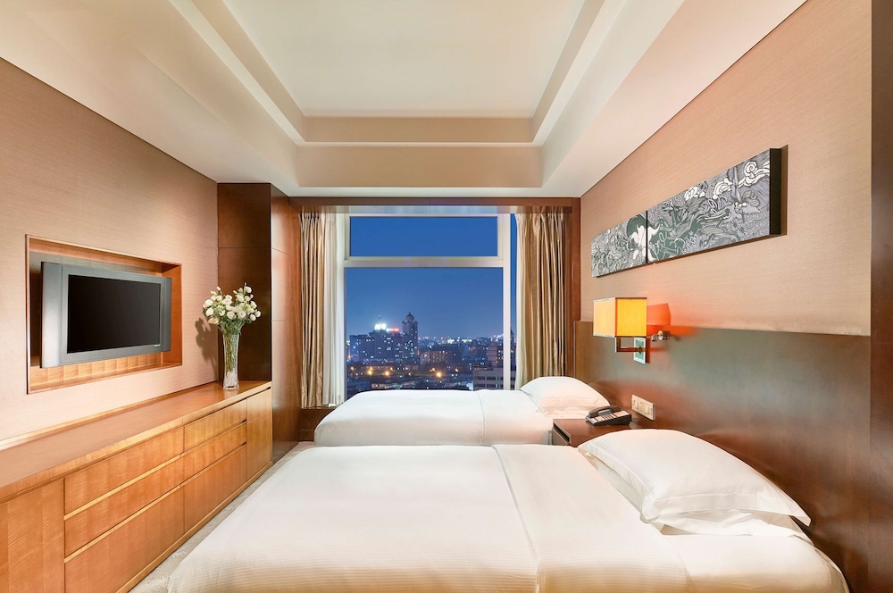 DoubleTree by Hilton Beijing — Hotel rooms in Beijing, Beijing