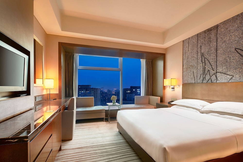 DoubleTree by Hilton Beijing — Hotel rooms in Beijing, Beijing