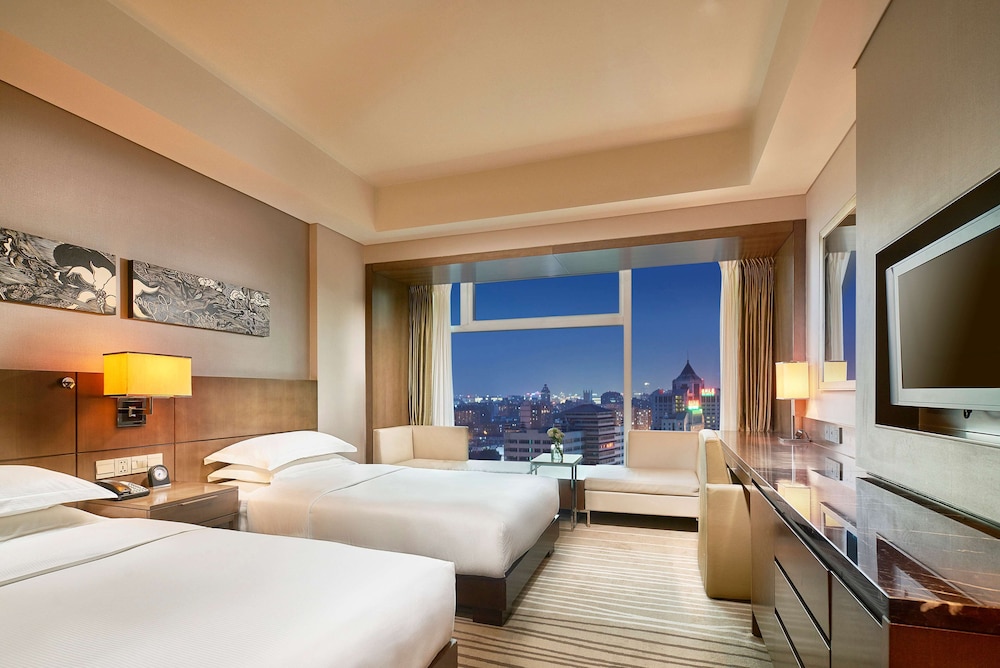 DoubleTree by Hilton Beijing — Hotel rooms in Beijing, Beijing