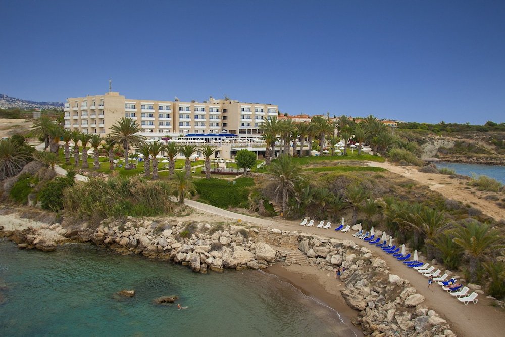 Queen's Bay Hotel - zdjęcie 4