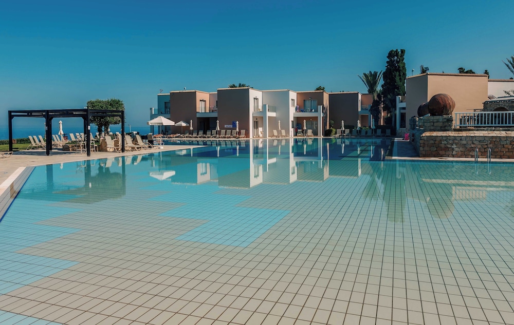 Atlantica Akteon — Swimming pool in Chlorakas, Paphos Region