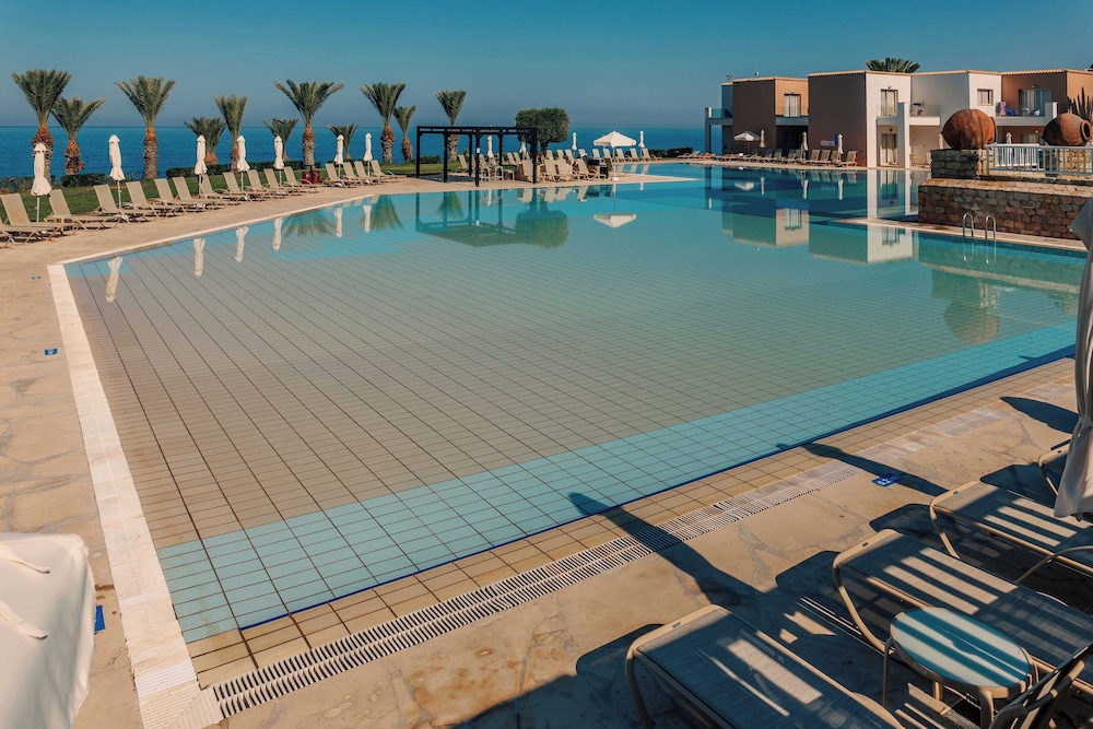 Atlantica Akteon — Swimming pool in Chlorakas, Paphos Region