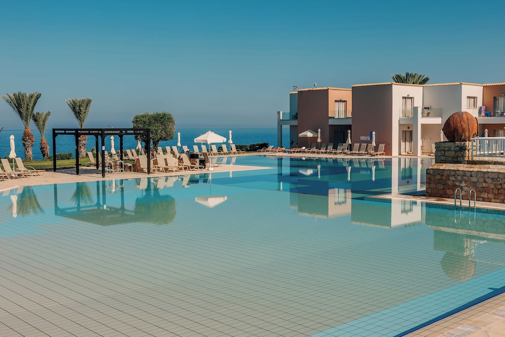Atlantica Akteon — Swimming pool in Chlorakas, Paphos Region