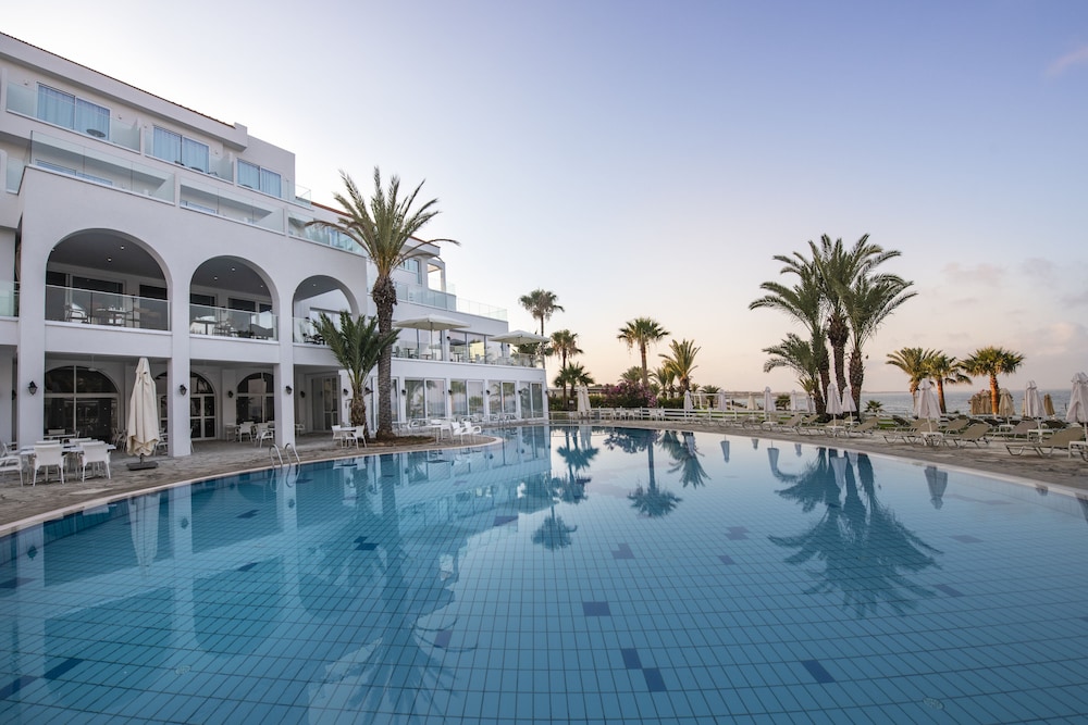 Akti Beach Village Resort — Main photo in Chlorakas, Paphos Region