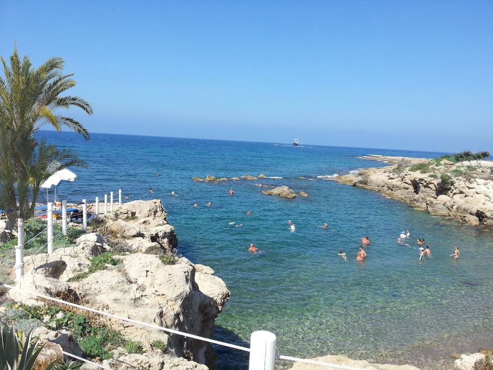 Akti Beach Village Resort — Beach in Chlorakas, Paphos Region