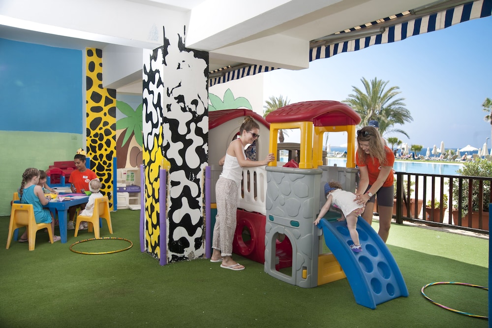 Akti Beach Village Resort — Attractions for children in Chlorakas, Paphos Region
