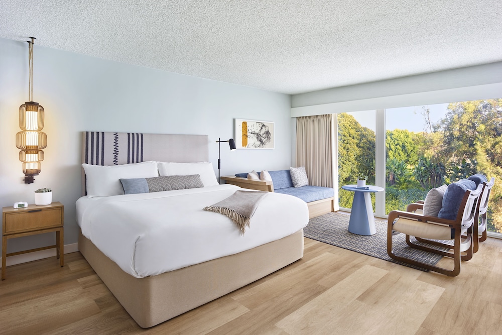 The Pierside Santa Monica — Hotel rooms in Santa Monica, California