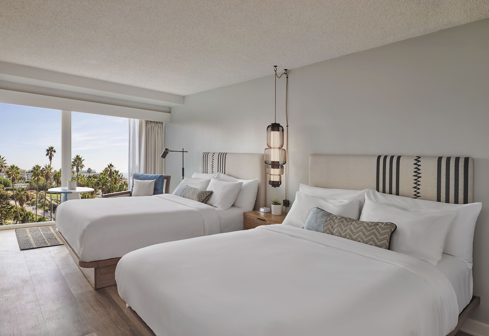 The Pierside Santa Monica — Hotel rooms in Santa Monica, California