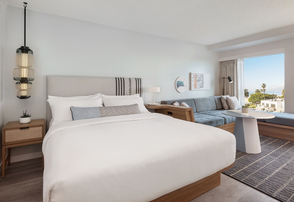 The Pierside Santa Monica — Hotel rooms in Santa Monica, California