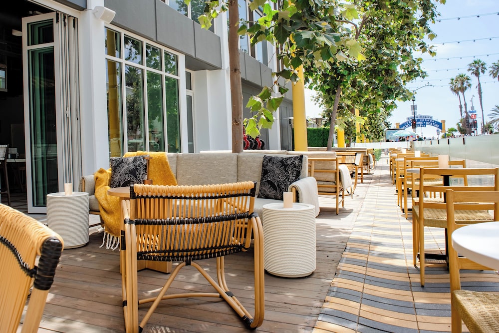 The Pierside Santa Monica — Restaurant & bars in Santa Monica, California